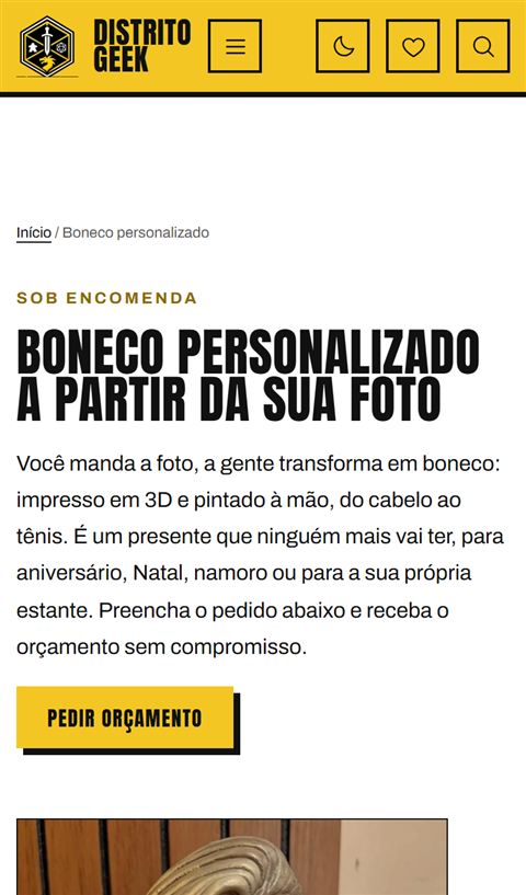 Página de boneco personalizado da Distrito Geek no celular, onde o cliente envia as fotos